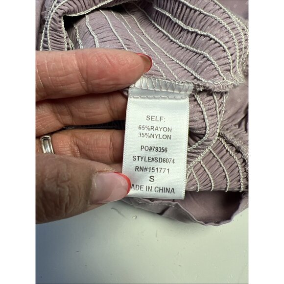 Le lis Collection Sz S  Mini Dress Mock Satin Purple Open Back Ruffle Hem - Picture 6 of 9